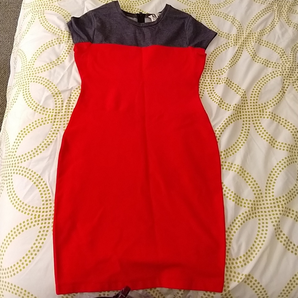 Red/Orange form fitting stretch dress